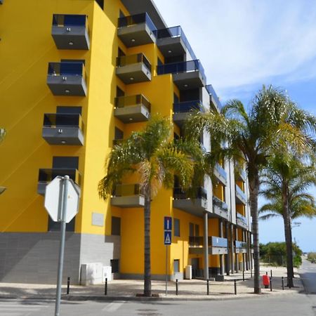Apartamento Frente Ao Mar Com Piscina De Agua Salgada 奎特里拉 外观 照片