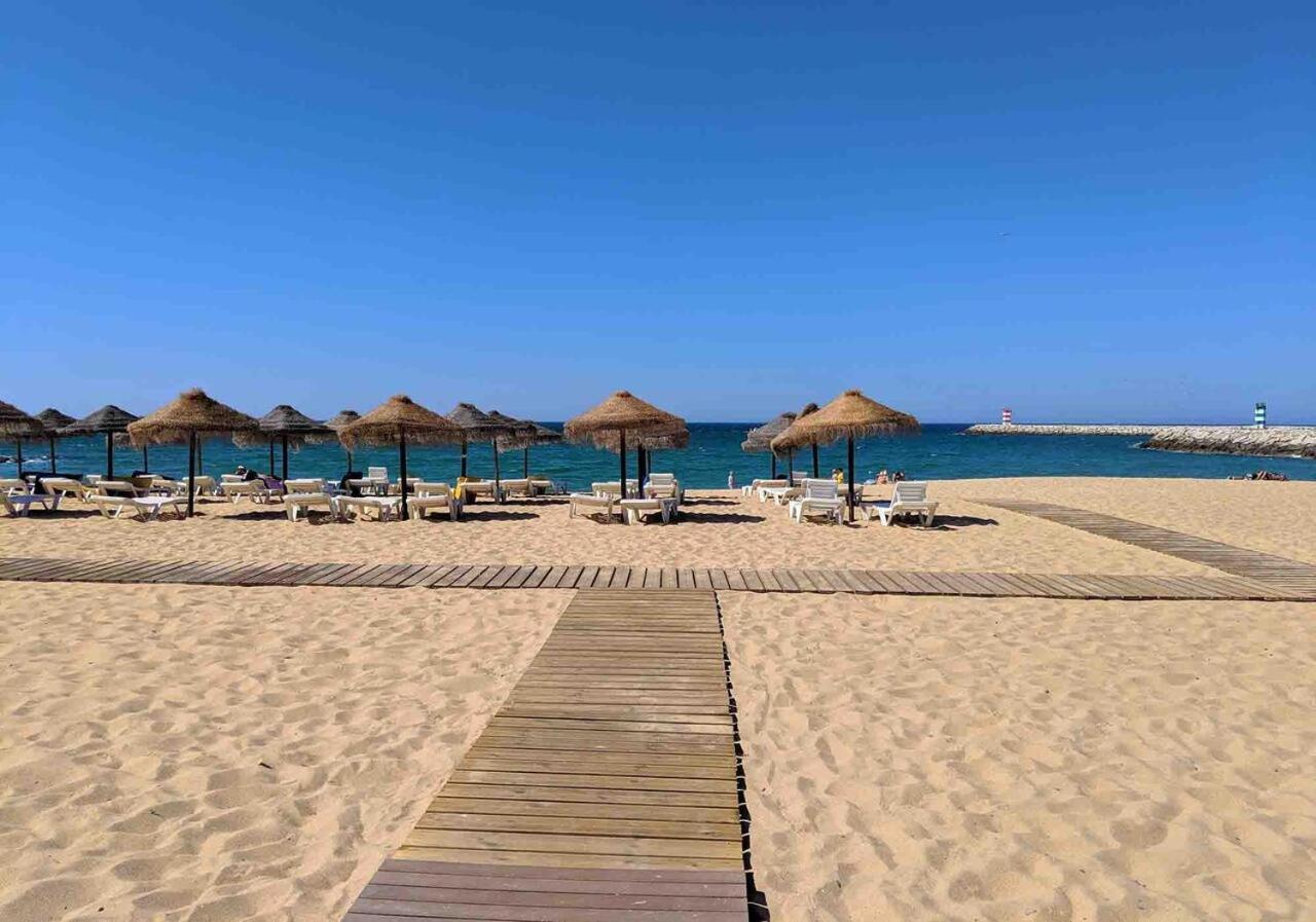 Apartamento Frente Ao Mar Com Piscina De Agua Salgada 奎特里拉 外观 照片